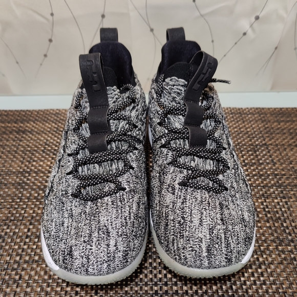 LeBron 15 Low 'Ashes' - Picture 2 of 7